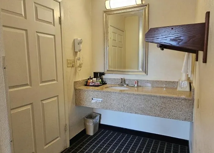 Americas Value Motel 2*